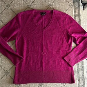 Apt. 9 Women's Fuchsia V-Neck Cashmere Sweater